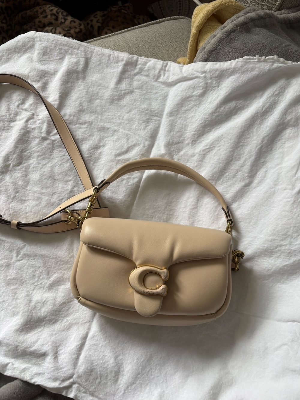 Coach mini pillow tabby 18 cream